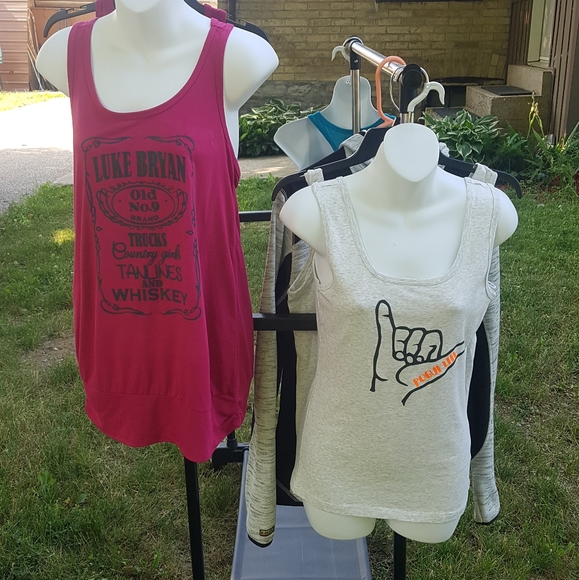 LUKE BRYAN and wiskey tank top - Picture 3 of 4